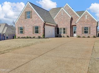 180 Farley Rd, Byhalia, MS 38611