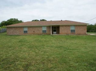 105 Amy Ct, Burleson, TX 76028