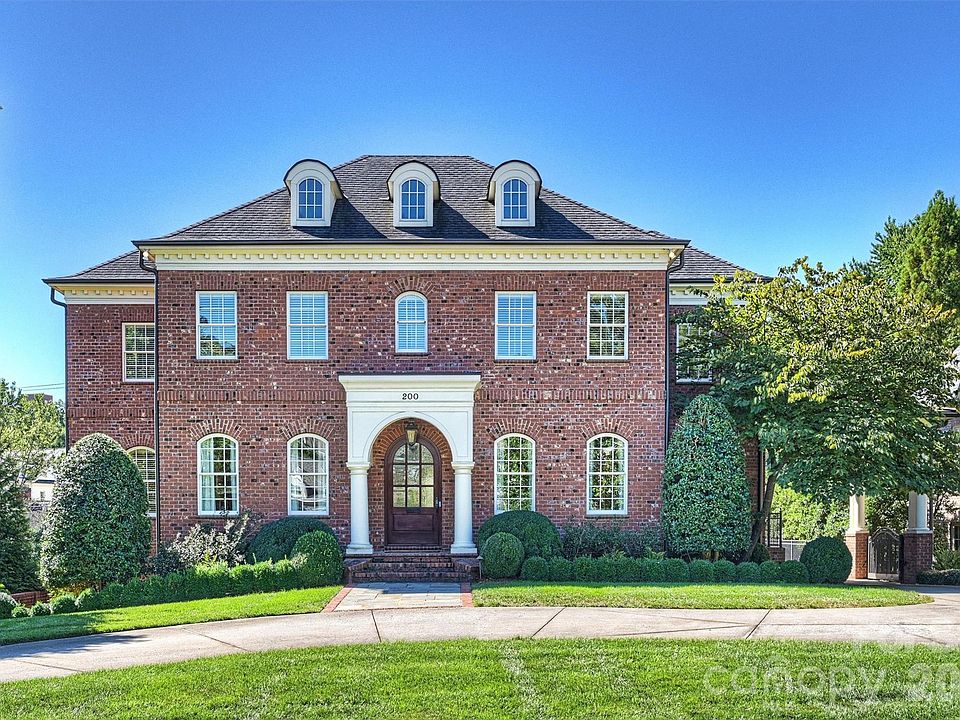1st image of 200 Huntley Pl