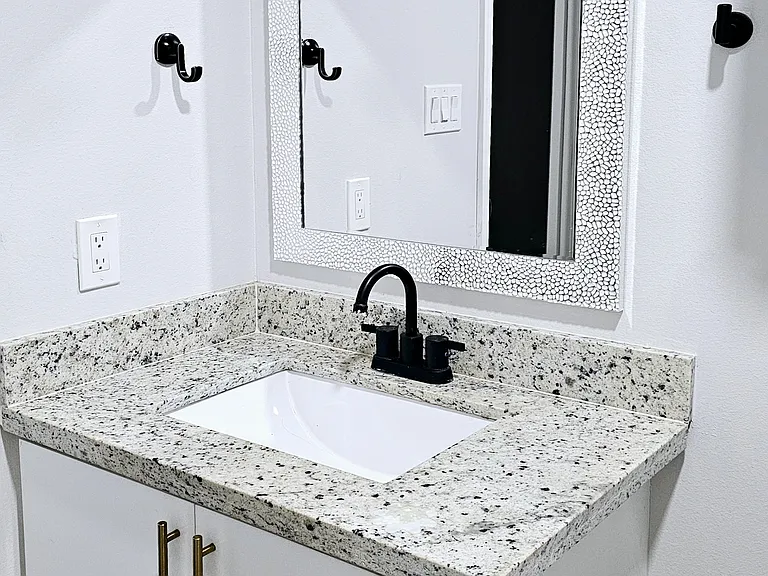 3604 Fuerte Ave #3 — Photo 5