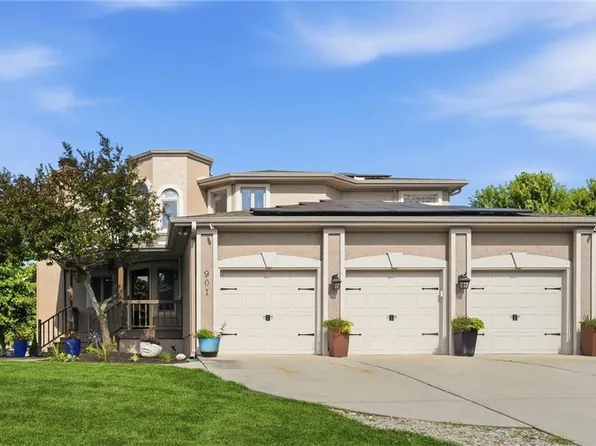 901 SW Raintree Dr, Lees Summit, MO 64082