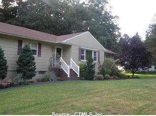 382 Taulman Rd, Orange, CT 06477