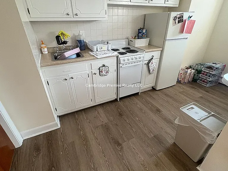 160 N Beacon St #2A — Photo 2