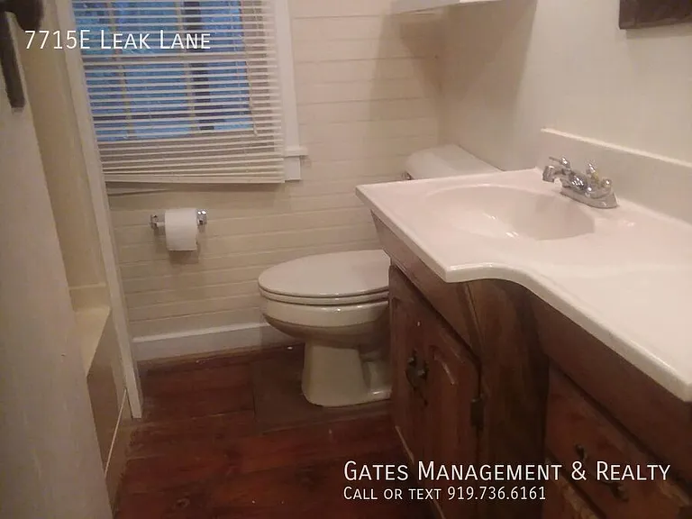 7715 Leak Ln E — Photo 11
