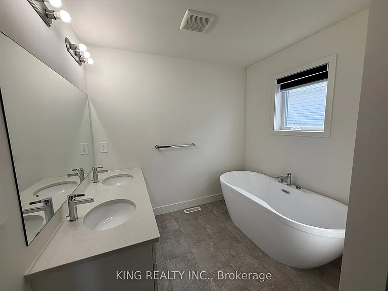 1612 Capri Cres #UPPER — Photo 20