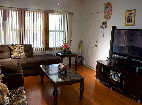 4th image of 1613 N 17th Ave