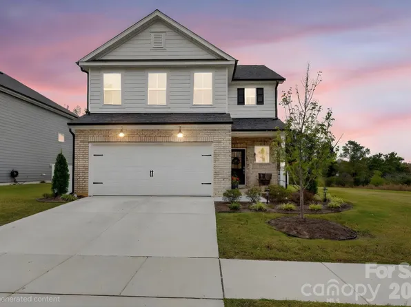 506 Donnegal Farm Dr, Fuquay Varina, NC 27526