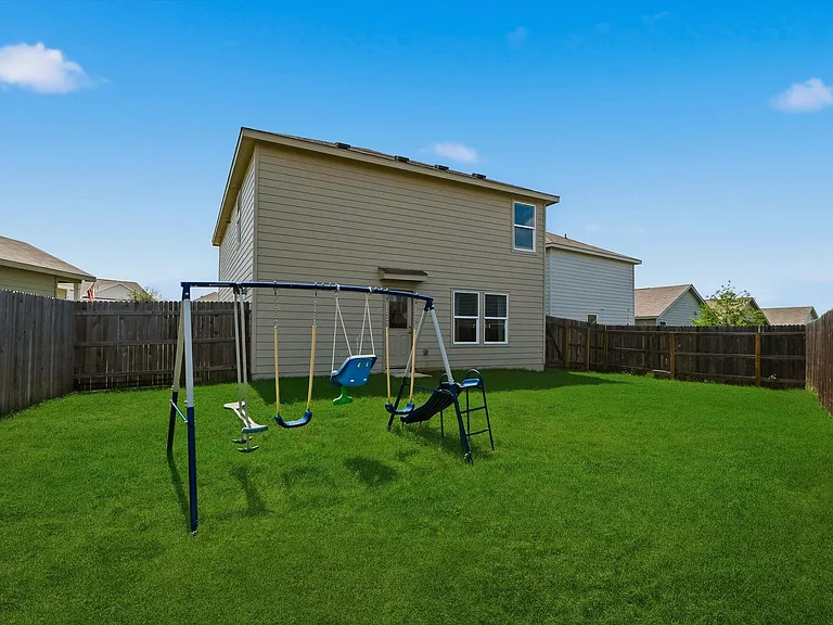 13118 Levi Ter — Photo 29