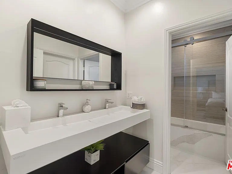 21615 Medina Estates Dr — Photo 31