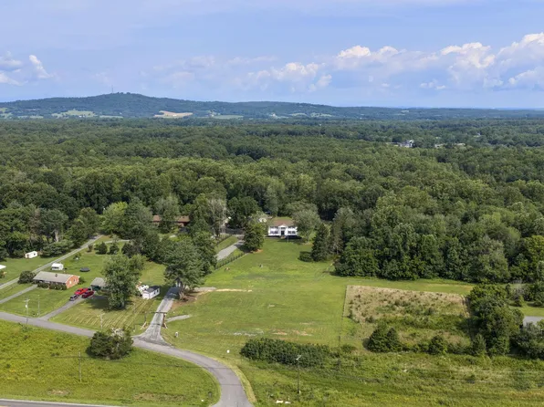 24333 Narrow Gauge Rd, Unionville, VA 22567