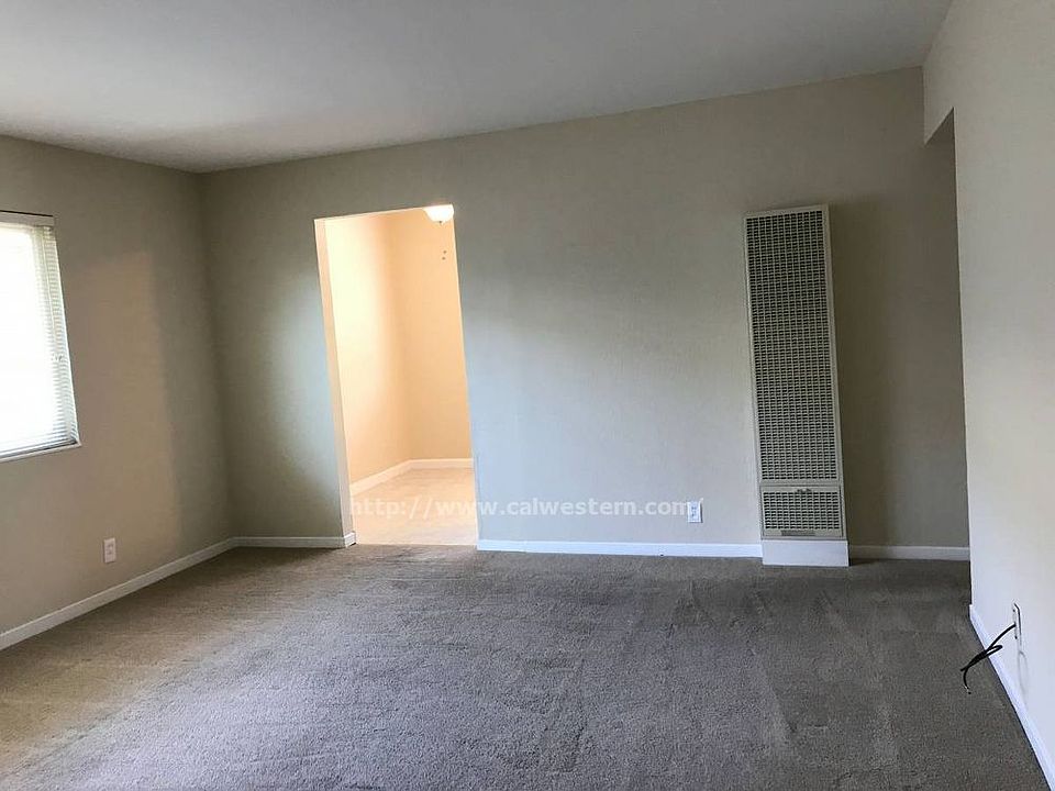 2nd image of 4250 Payne Ave APT 3
