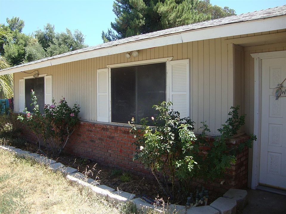 2nd image of 16148 Hampson Pl