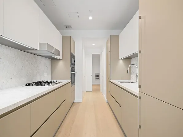 75 1st Ave #2A, New York, NY 10003
