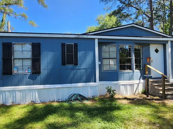1910 Lynn Ave, Nashville, GA 31639