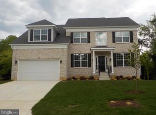 100 Inverness Ln, Fort Washington, MD 20744