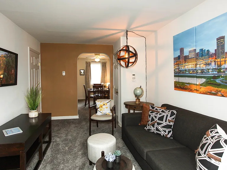 Westland Gardens Apartments and Townhouses — Photo 36