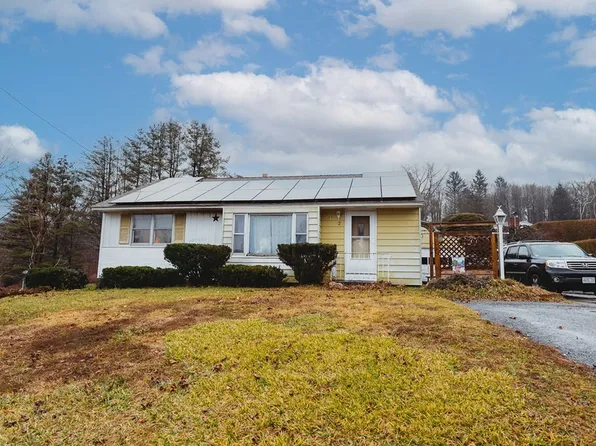 2 Woods Dr, Adams, MA 01220