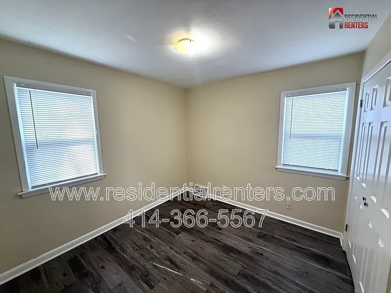 4703 N 45th St — Photo 9