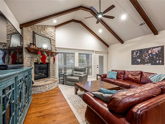 4th image of 1704 Gosford Ave