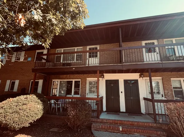 55 Gills Ln Unit 58, Iselin, NJ 08830