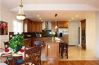 4th image of 1031 Craig Dr