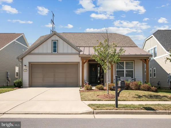 113 Mallard Dr, Lake Frederick, VA 22630