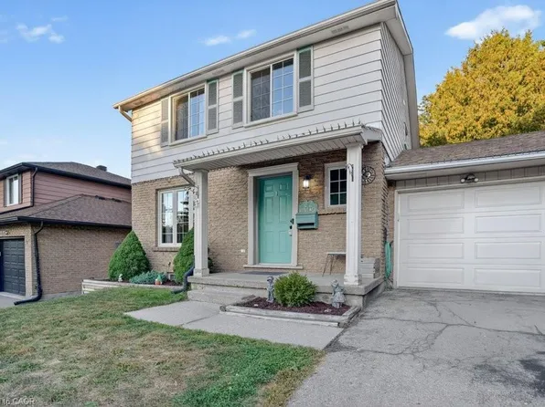 22 Vintage Cres, Kitchener, ON N2P 1L2