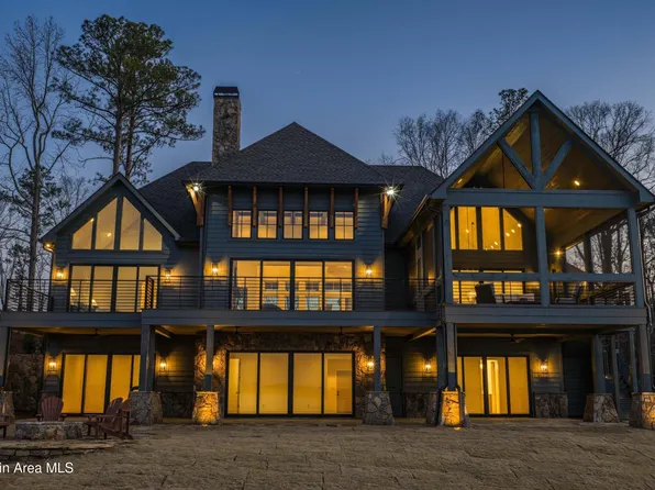 207 Heritage Dr, Alexander City, AL 35010