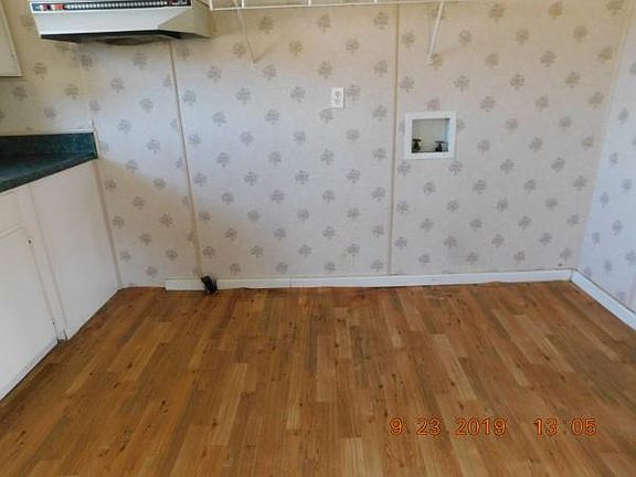5th image of 136 Sherwood Forest Dr