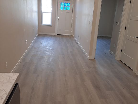 3rd image of 382 NE 10th St #3
