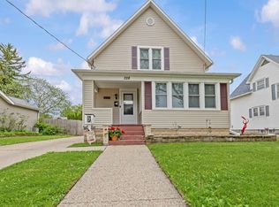 228 N Chatham St, Janesville, WI 53548
