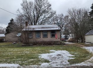 9716 Water St, Salem, OH 44460