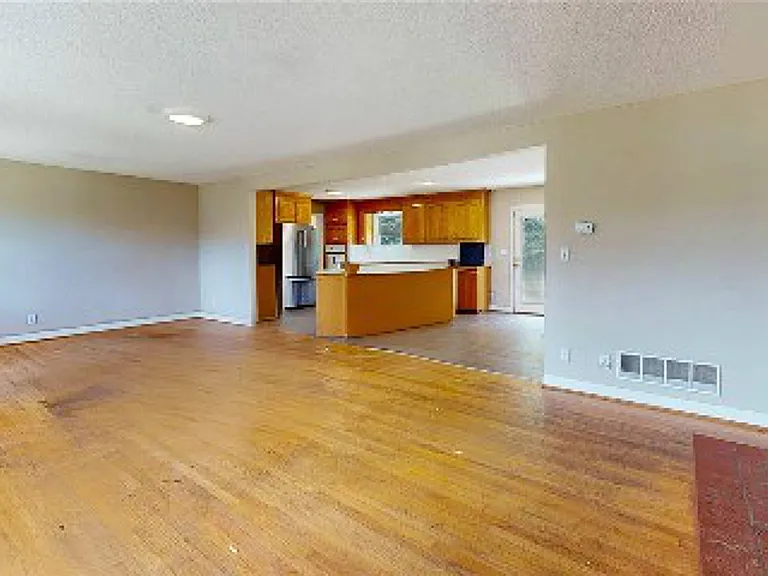 10695 Clemson Blvd — Photo 3
