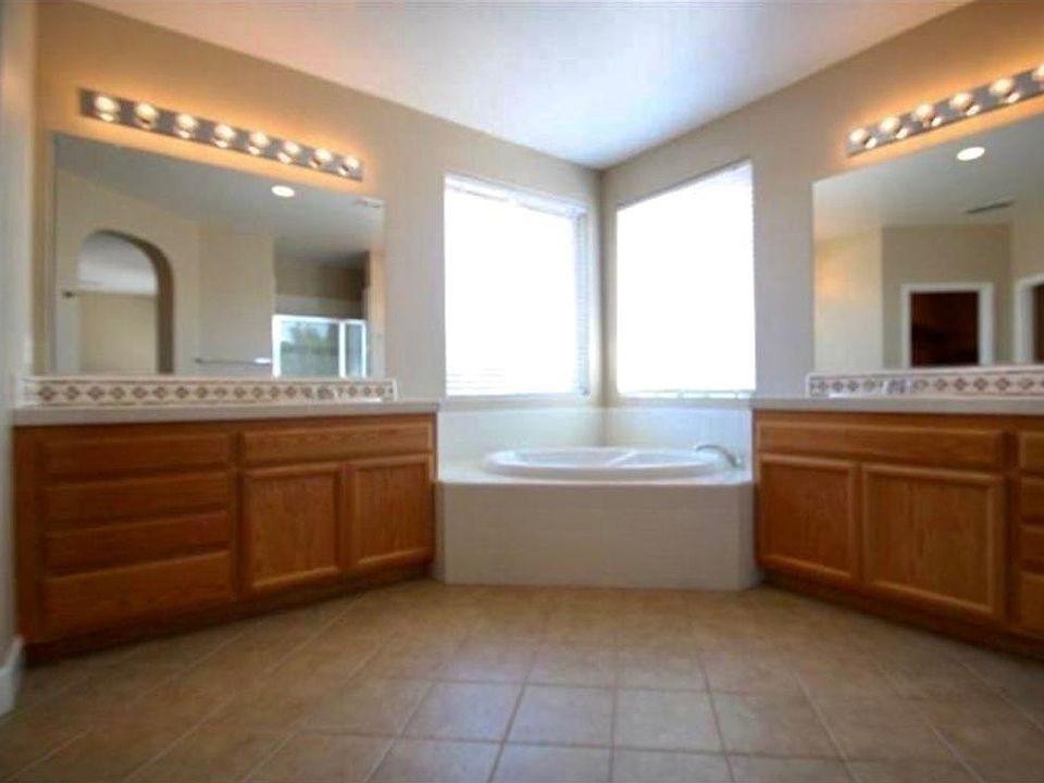 1st image of 2124 Greenhorn Creek Cir