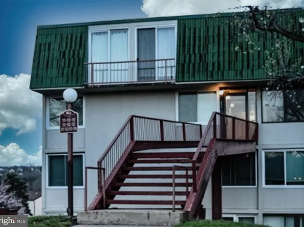 3121 Forest Ln #D-10, Schwenksville, PA 19473