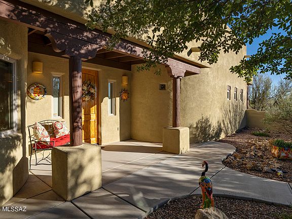 3rd image of 8845 N Camino De La Tierra