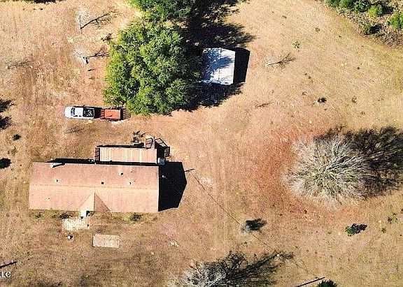 3rd image of 26230 Longvue Dr