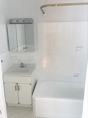 Rented by Dynamik Realty | media 24