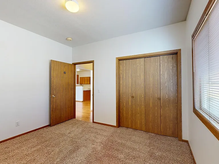 4525 Steinbeck St — Photo 7