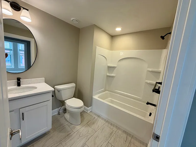 347-355 Main St #8 — Photo 7