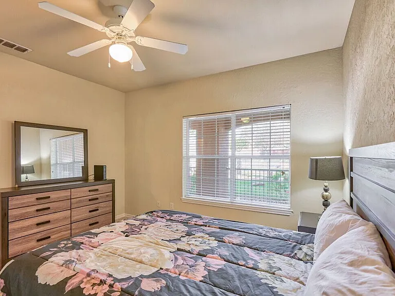 Stone Creek Ranch Apartments — Photo 7