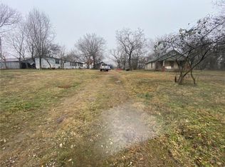 13982 Meacham Rd, Prairie Grove, AR 72753