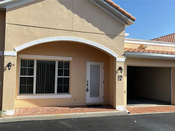 225 David Walker Dr #C5, Tavares, FL 32778