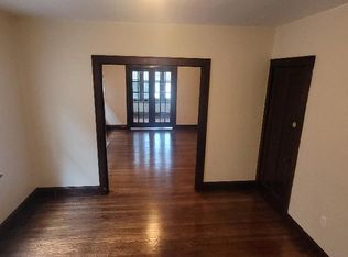 5146 Montgomery Rd APT 1, Cincinnati, OH 45212