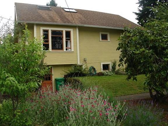 Nice Corner Lot