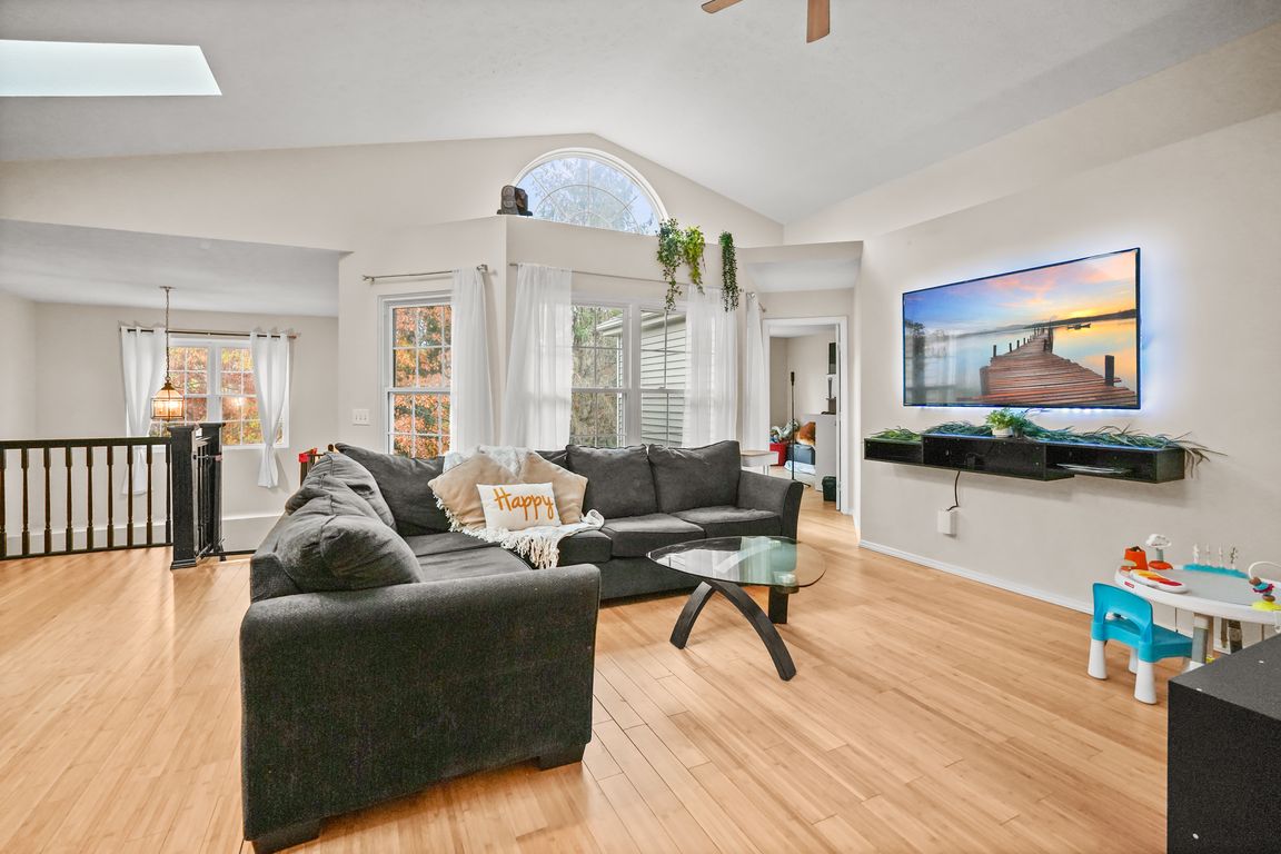 next background image