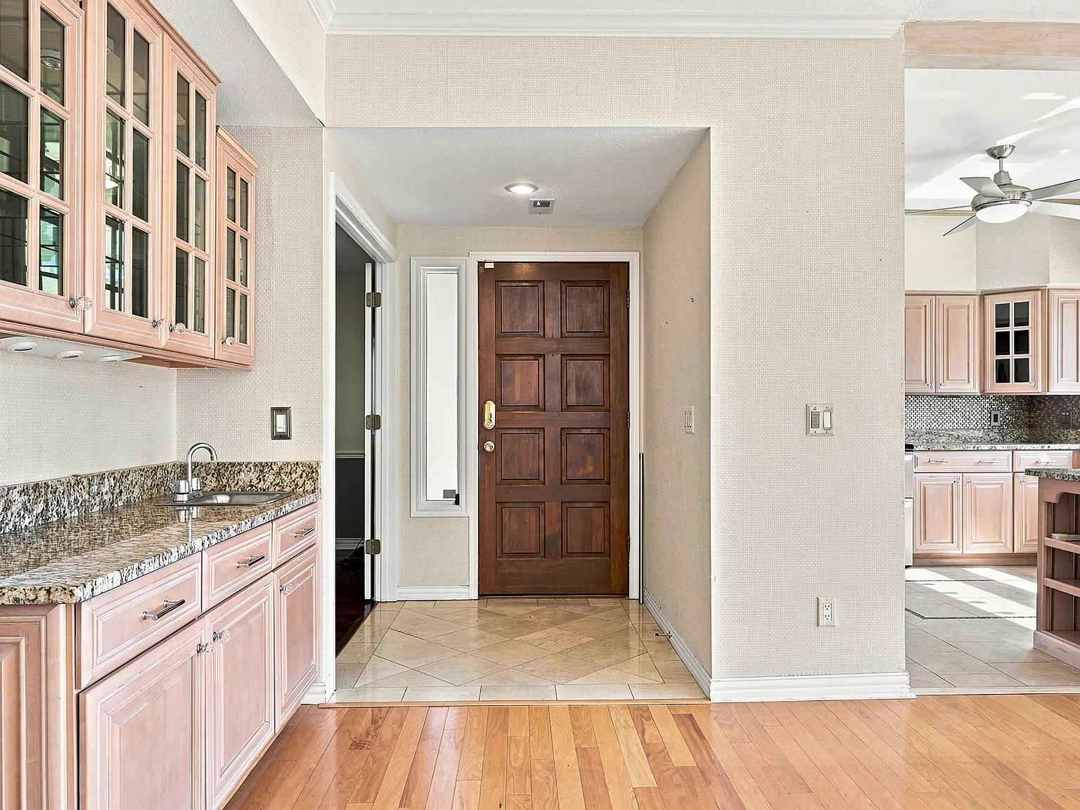Ridgeside Drive, 680 - 1 — Photo 2
