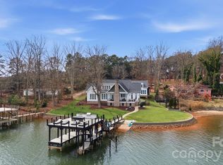 879 Kemp Rd, Mooresville, NC 28117