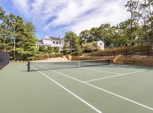 48 Wireless Way, Southampton, NY 11968