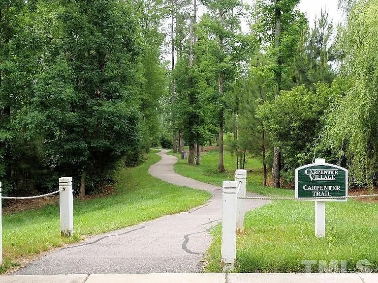 237 Linden Park Ln — Photo 15